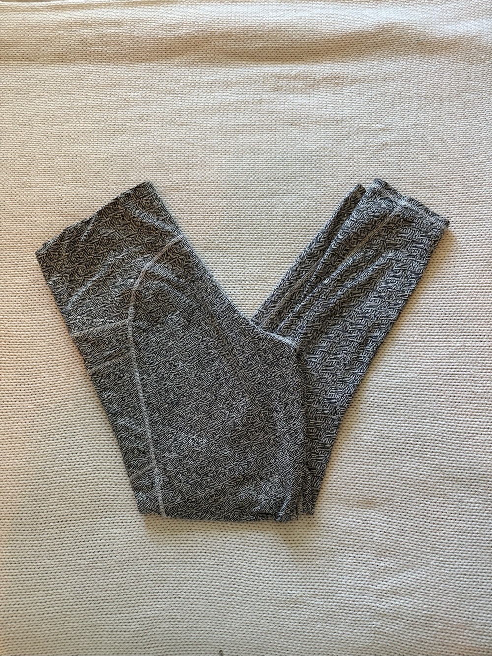 Champion Women’s Black and White Performance Leggings size XL